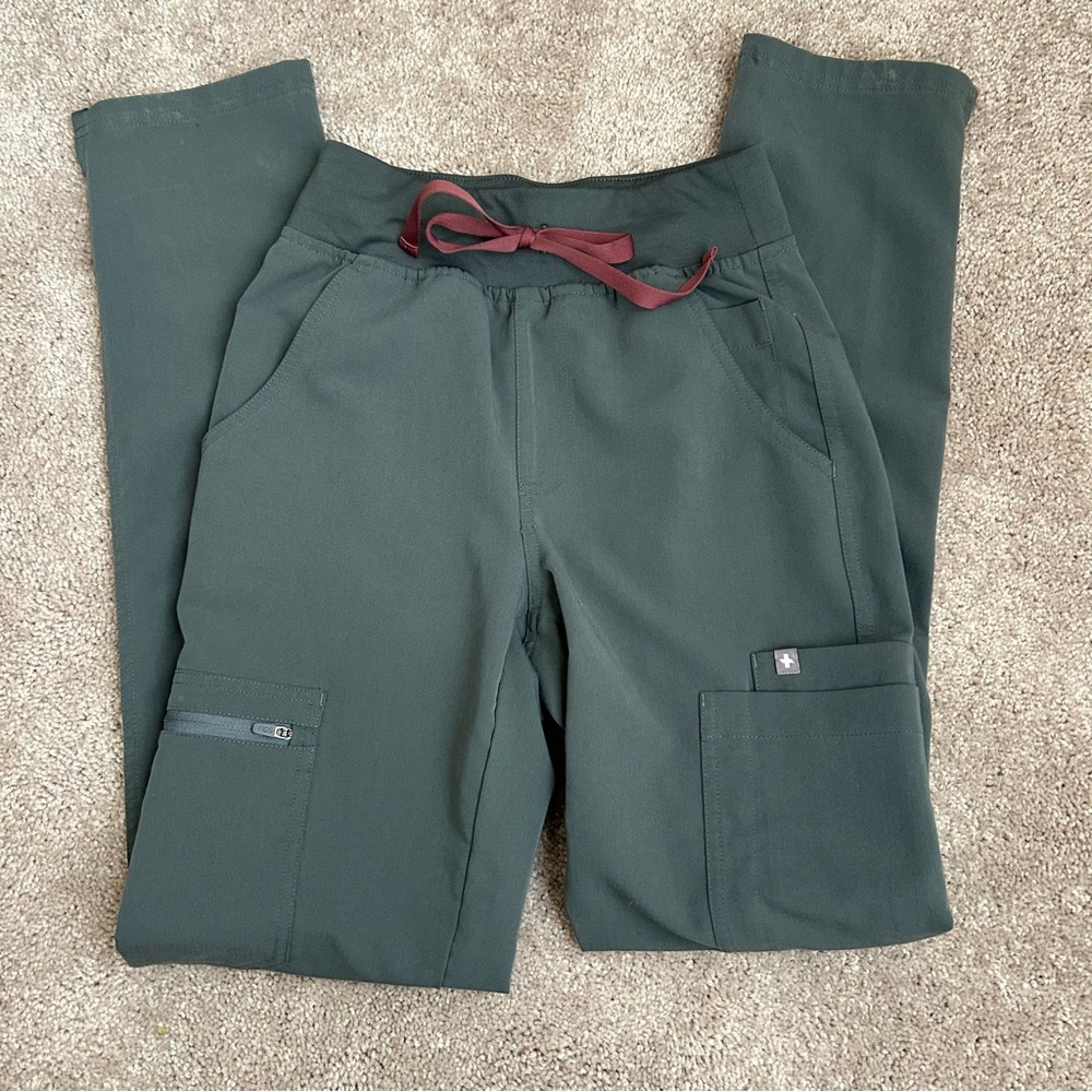 Figs Technical Collection Straight Leg Scrub Pant